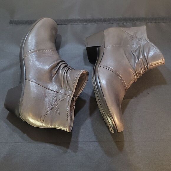 EARTH ORIGIN SIDE ZIPPER CLOSURE WOMEN'S ANKLE BOOTIES - Picture 9 of 15